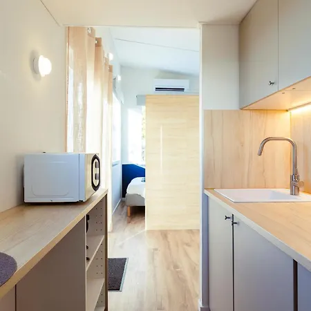 Tiny House Base Camp Granada بيت للعطل Dúrcal